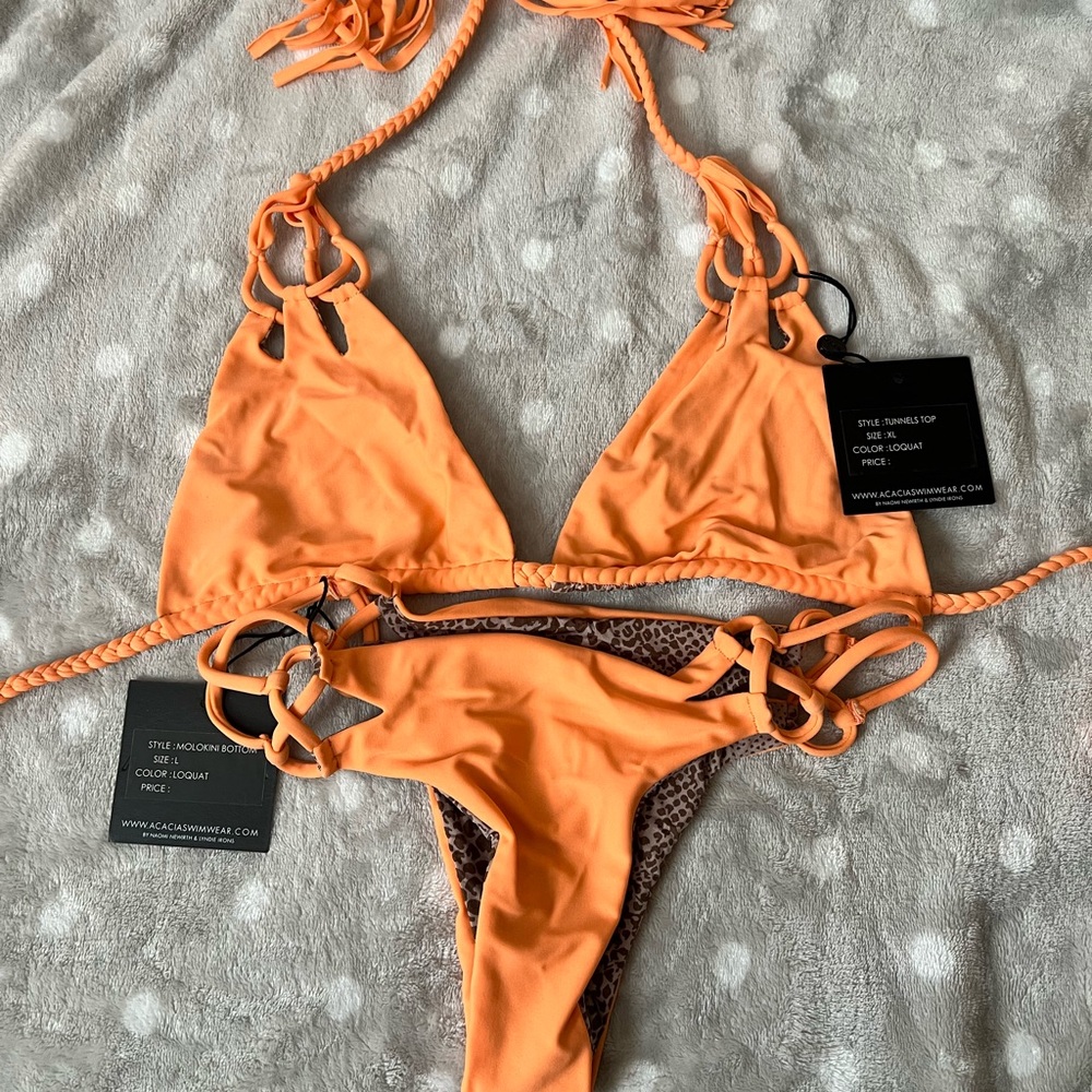 ACACIA Tunnels top in loquat (size XL), Molokini bottom (size L) NWT